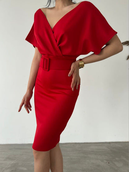 Robe croisée à ceinture - rouge