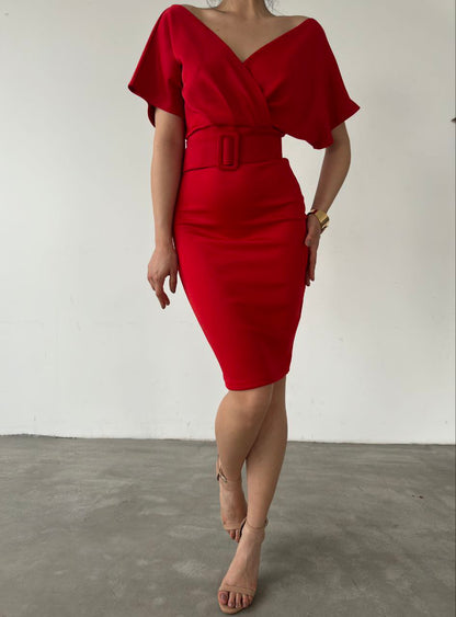 Robe croisée à ceinture - rouge